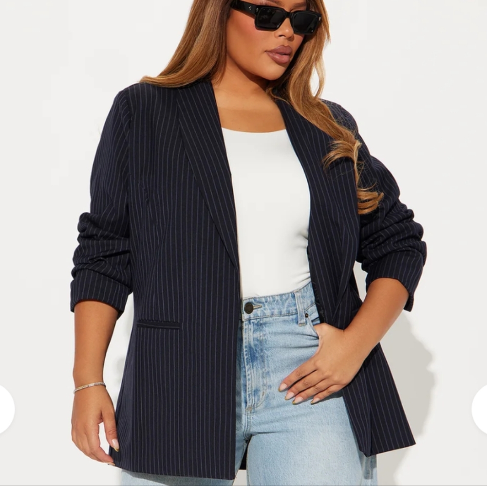 FN Dahlia Dark Navy Pinstripe Blazer (L)